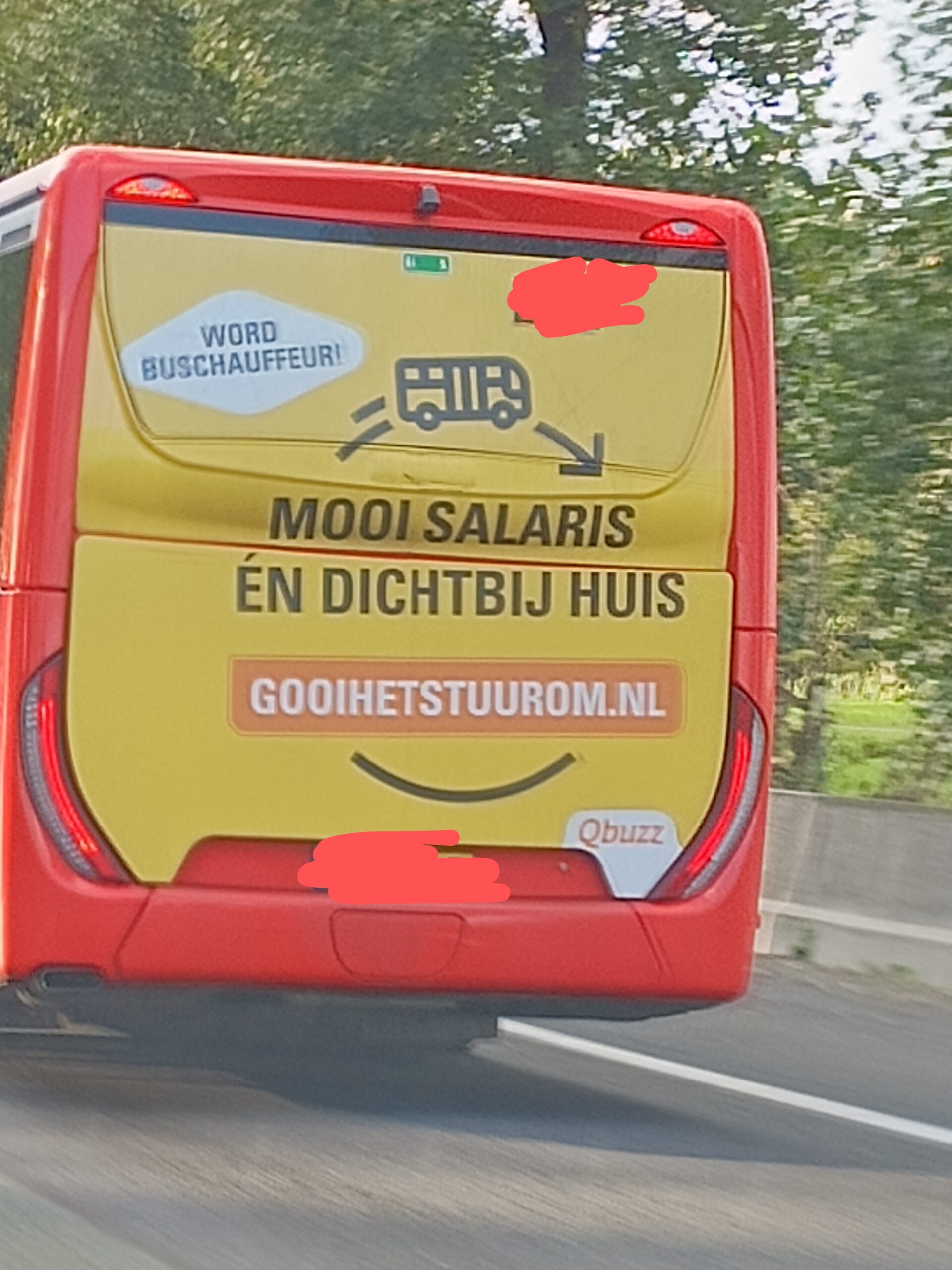 Dichtbij of dicht bij?